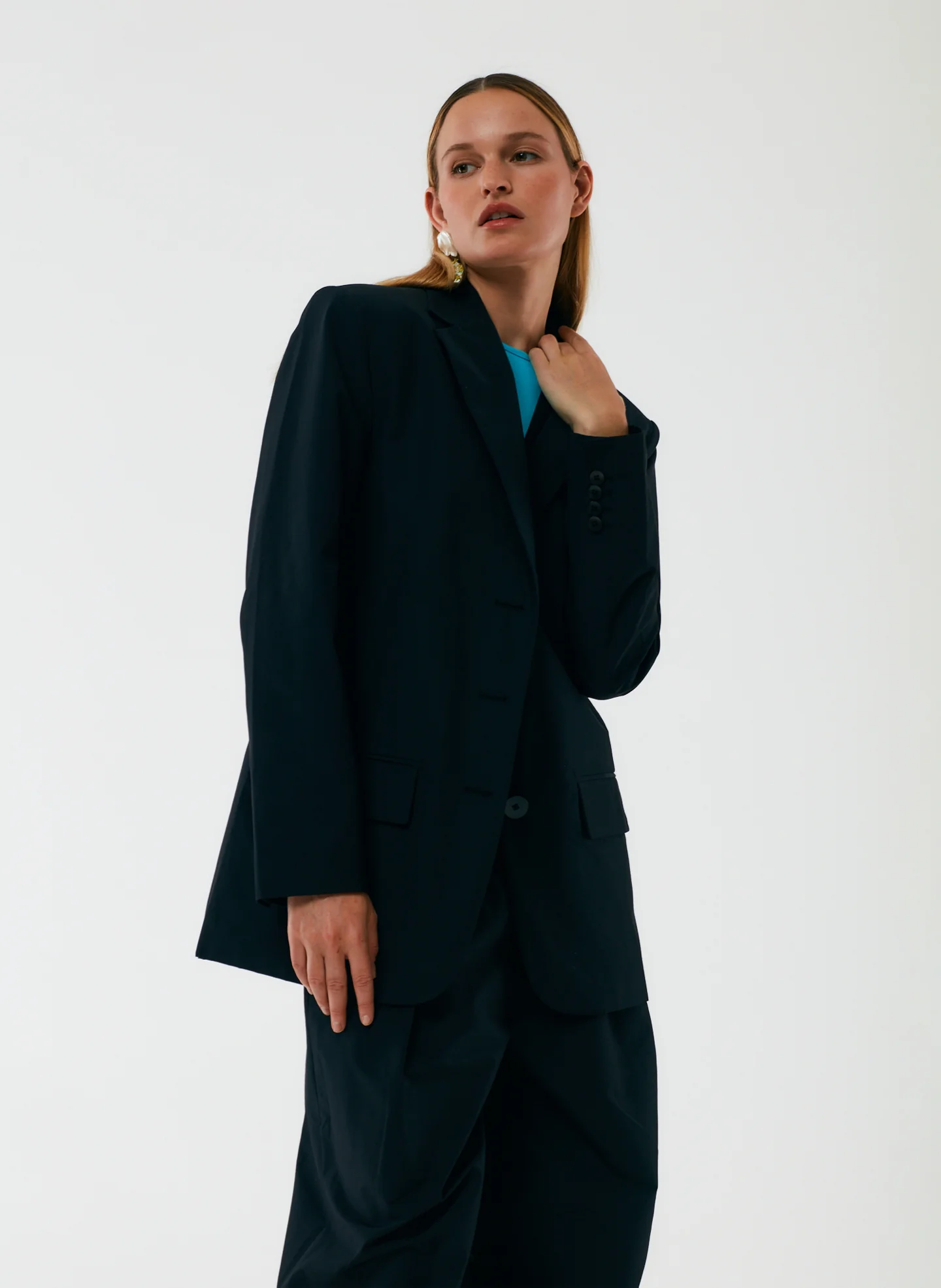 Cotton Nylon Cutout Lapel Blazer - Image 11
