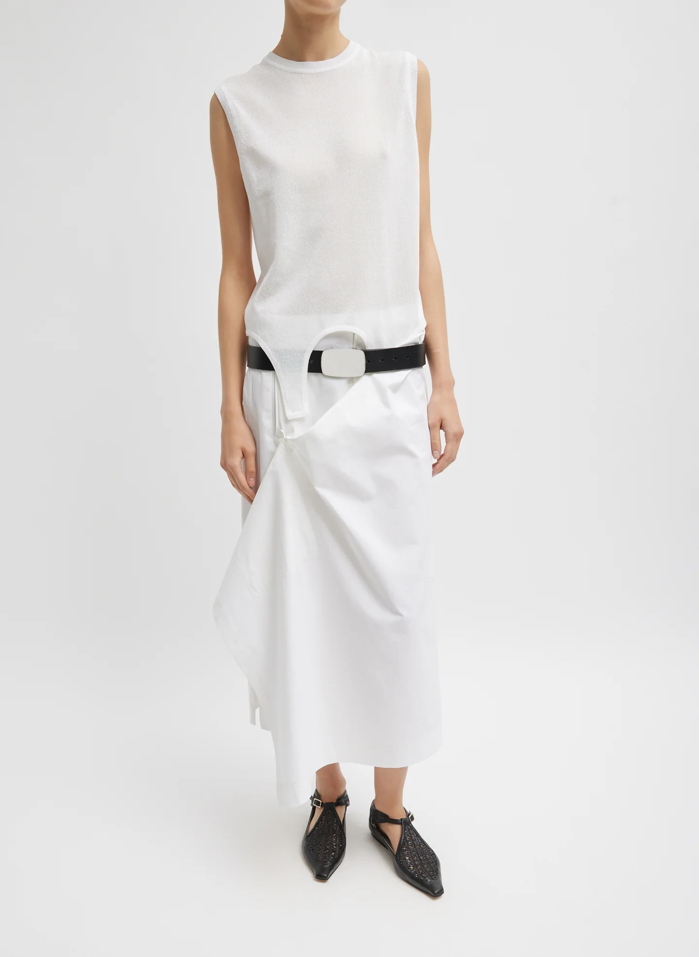 Crispy Sleeveless Sweater - Image 3