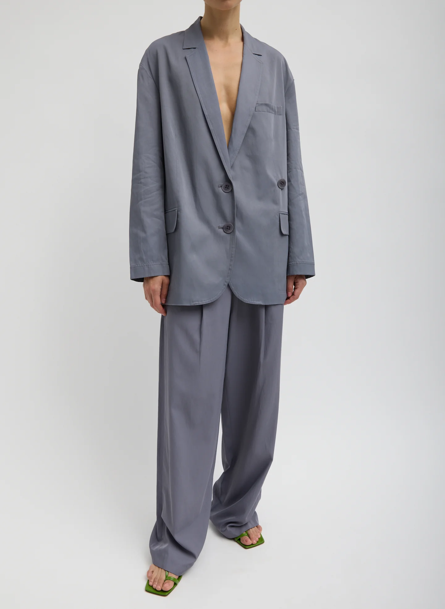 Drapey Suiting Liam Blazer - Image 10