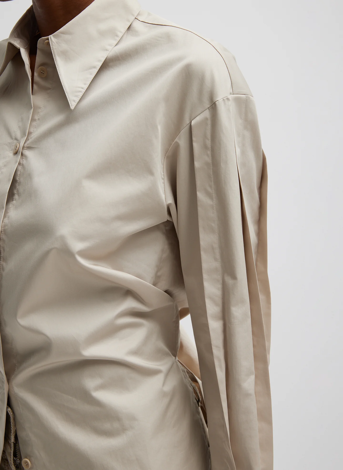 Eco Poplin Shirt With Tucked Sleeve - Image 4