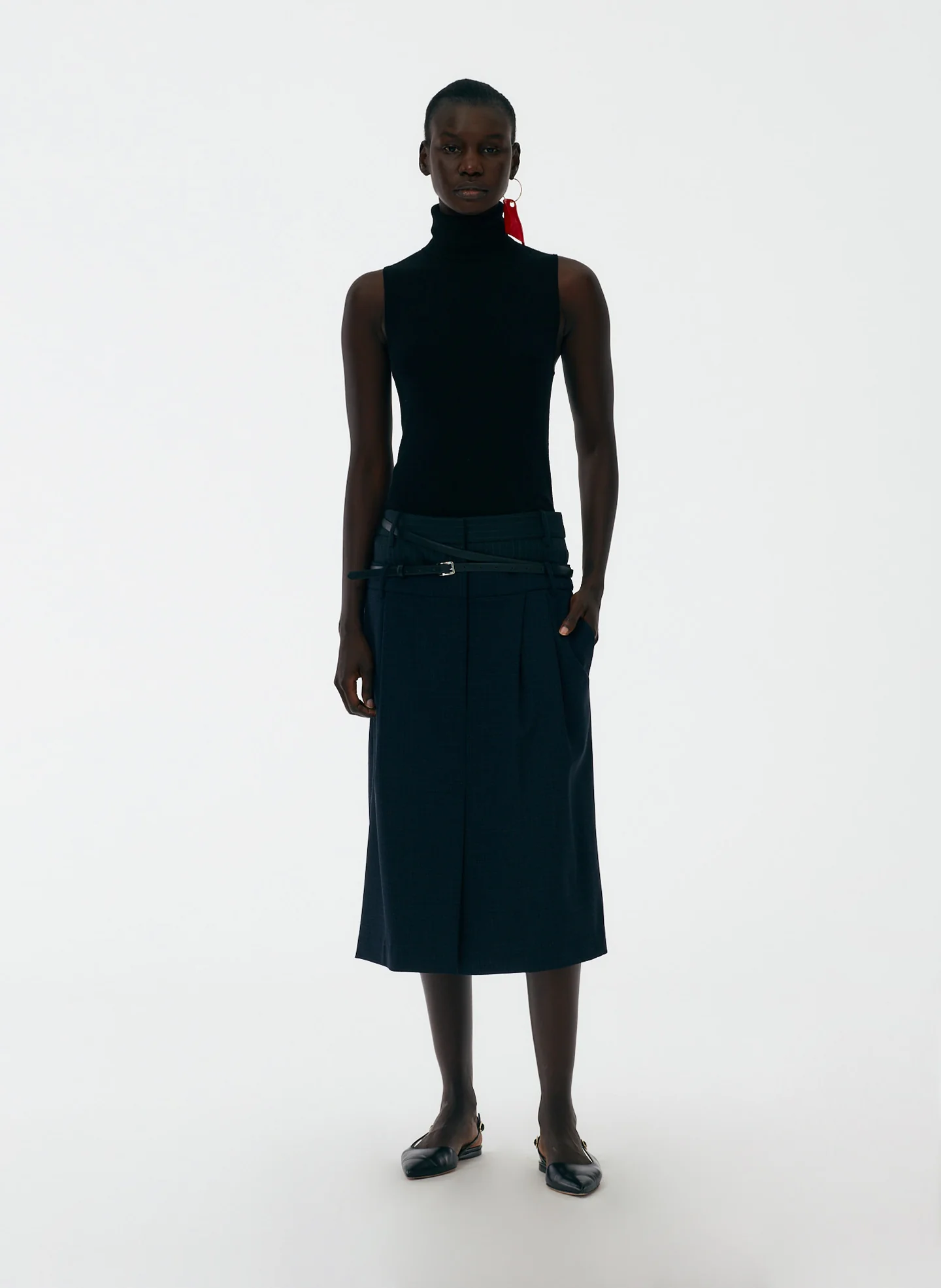 Feather Weight Ribbed Turtleneck Sweater Tank - Image 6
