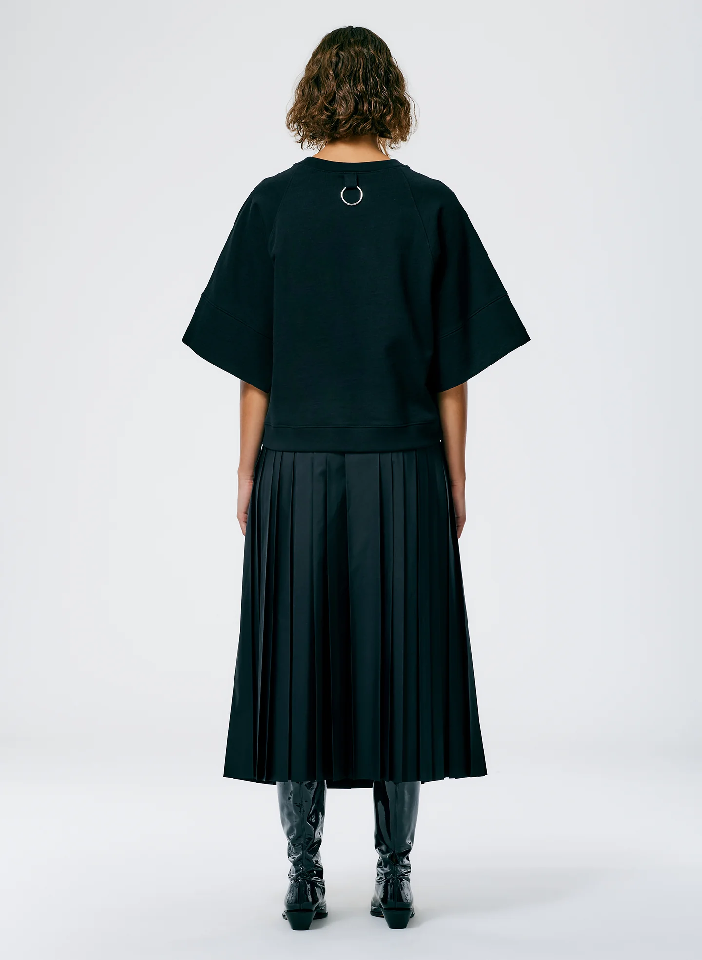 Italian Sporty Nylon Pleated Pull On Skirt - Image 4