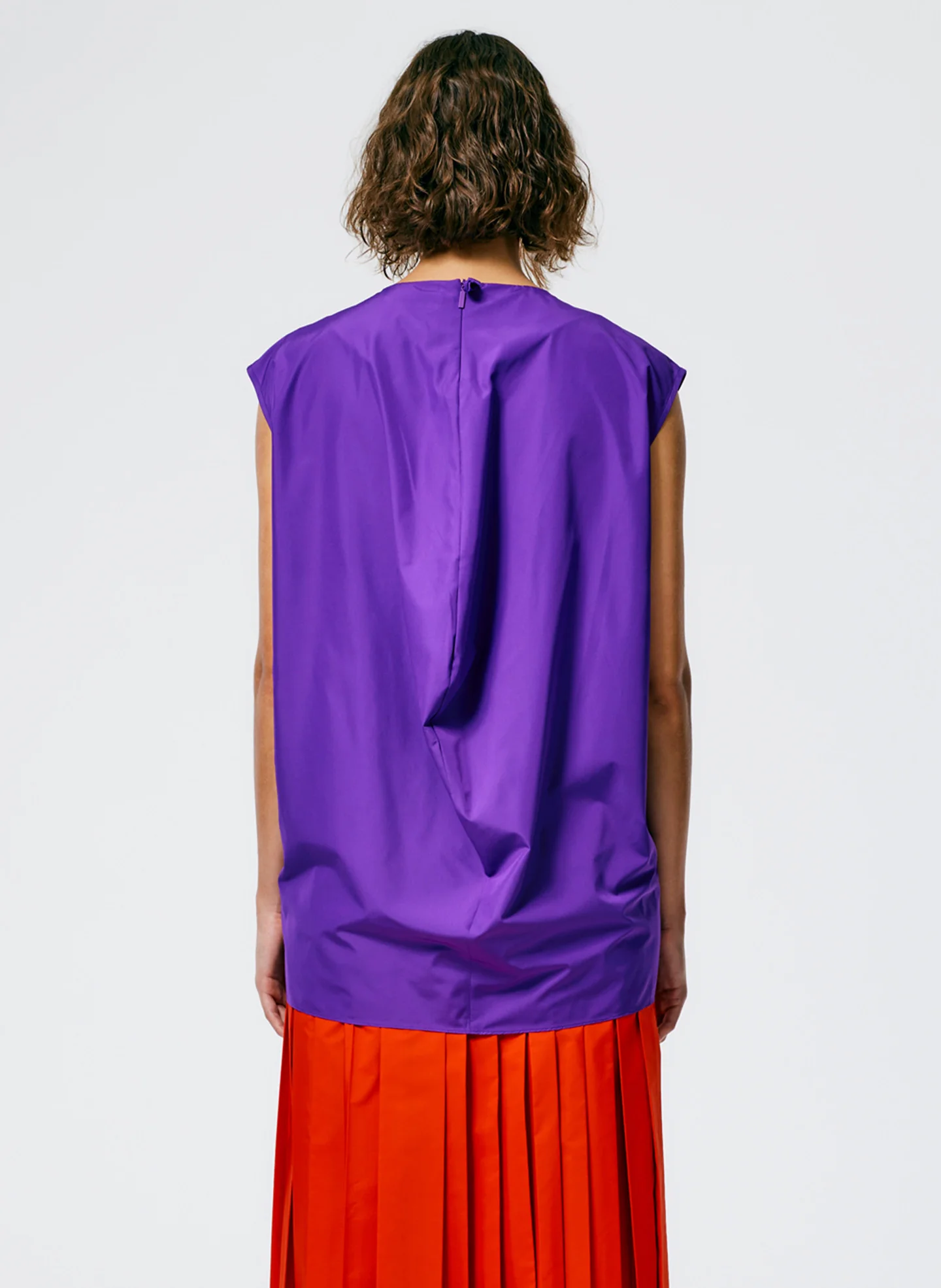 Italian Sporty Nylon Sleeveless Cocoon Top - Image 5