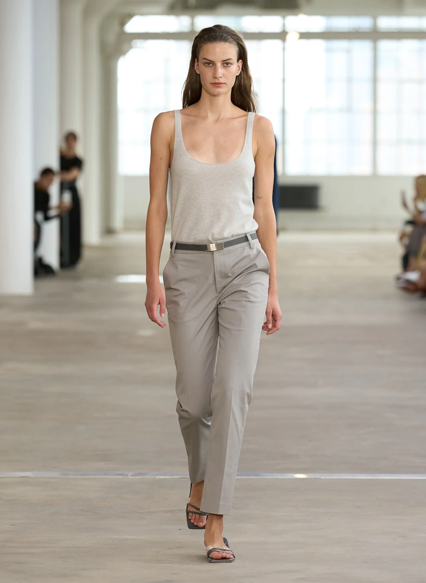 Oliver Cotton Stretch Tricotine Lennon Ankle Pant - Image 2