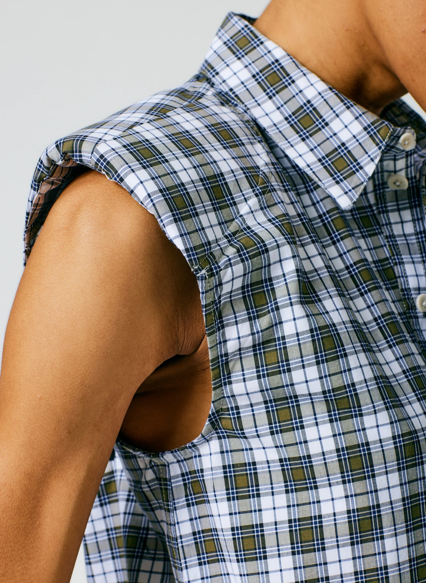 Reynolds Plaid Sleeveless Shoulderpad Shirt - Image 7