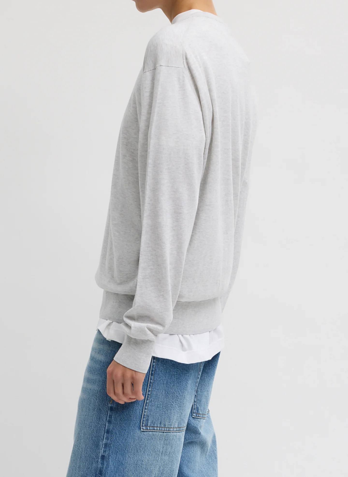 Super Fine Gauge Perfect V-Neck Men's Pullover - Image 3